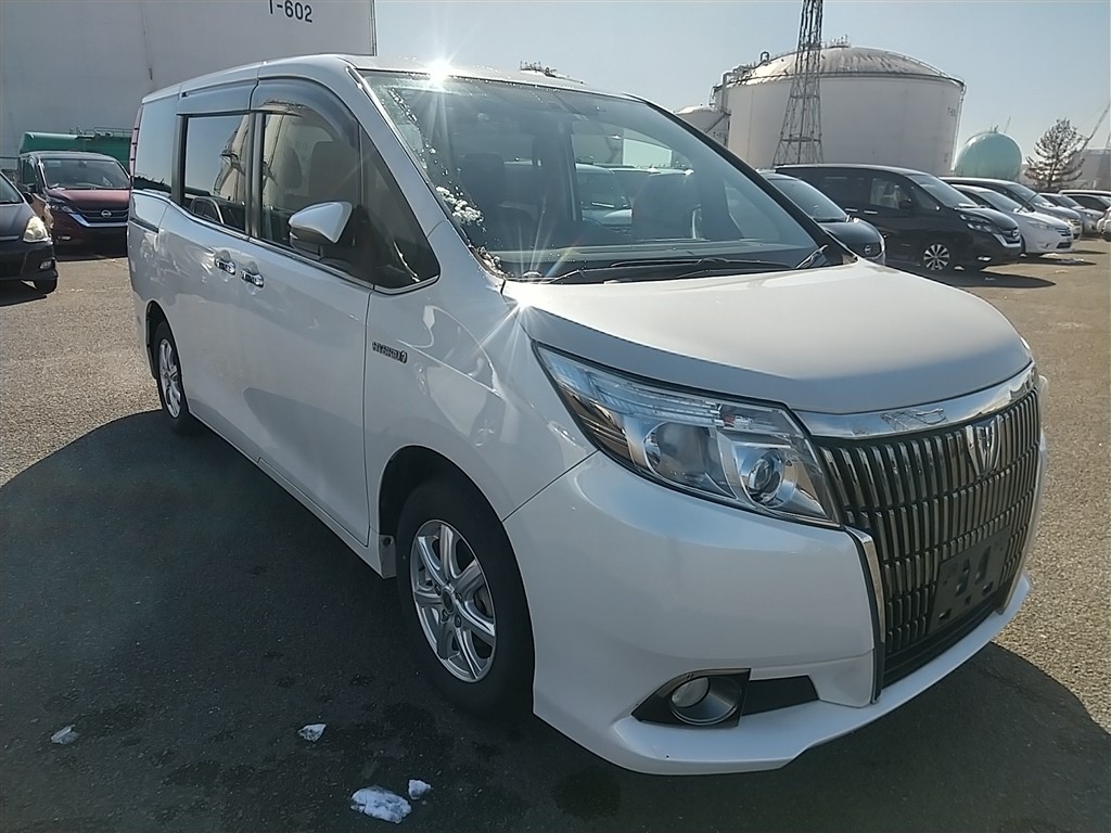 Toyota Esquire 2015