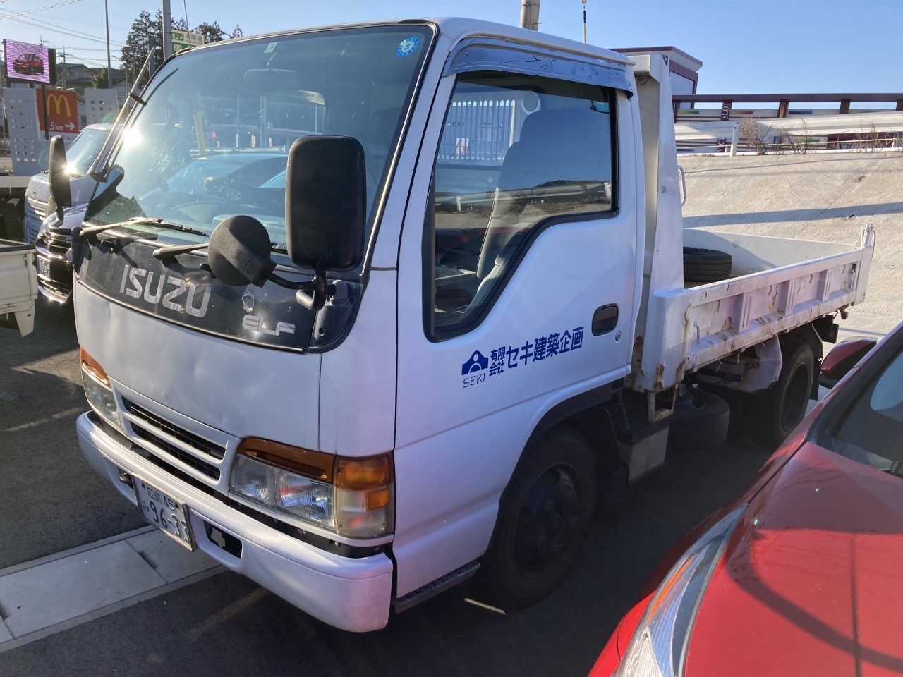 ISUZU ELF модель кузова: NKR66E, коробка: F5, год выпуска: 1994 пробег:  334000км, объем двигателя: 4300куб. см., цвет: Белый, аукцион: Kyouyuu  Stock, номер лота: №56389, Купить авто с аукциона Японии