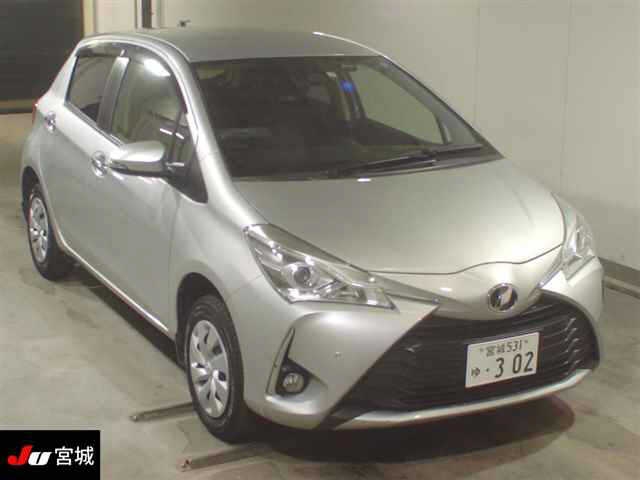 Toyota Vitz 4wd снизу