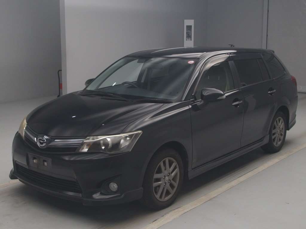 toyota corolla fielder 2012