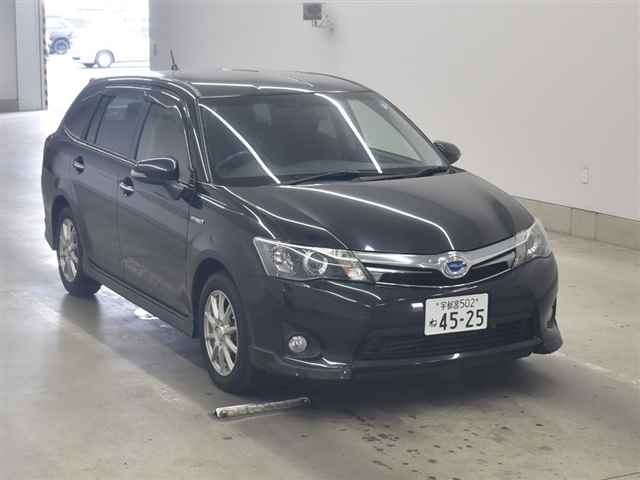 Toyota Corolla Fielder 2015