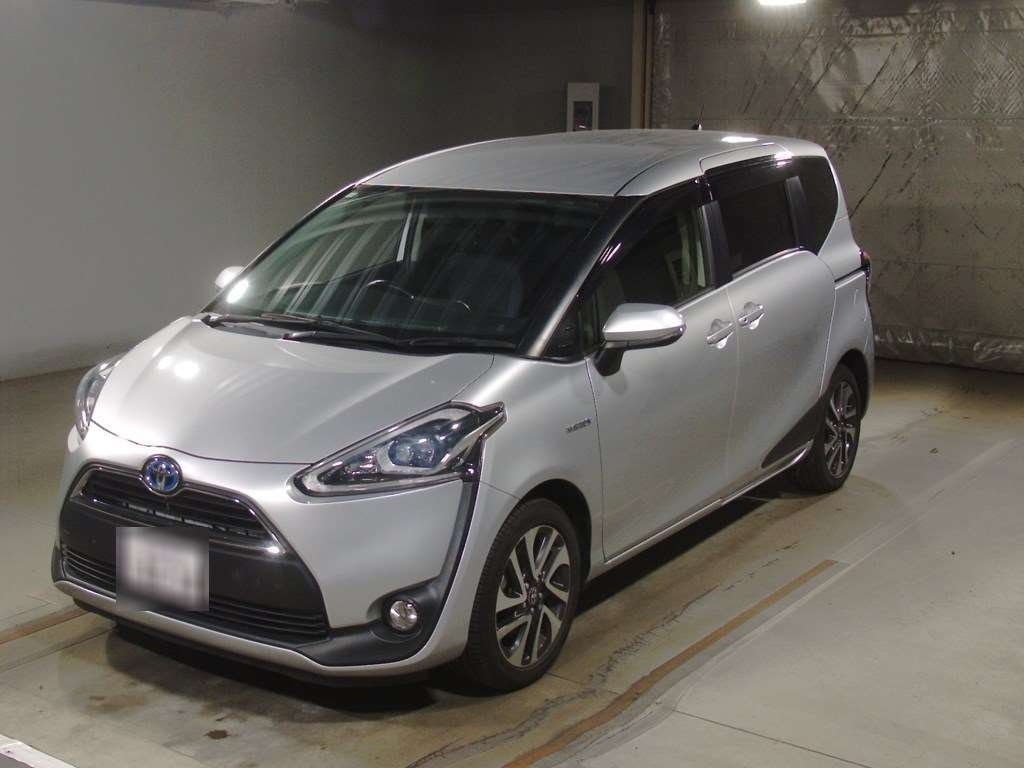 TOYOTA SIENTA модель кузова: NHP170G, коробка: IAT, год выпуска: 2017  пробег: 24000км, аукционная оценка: R, объем двигателя: 1500куб. см., цвет:  Серебристый, аукцион: TAA Kinki, номер лота: №234, Купить авто с аукциона  Японии