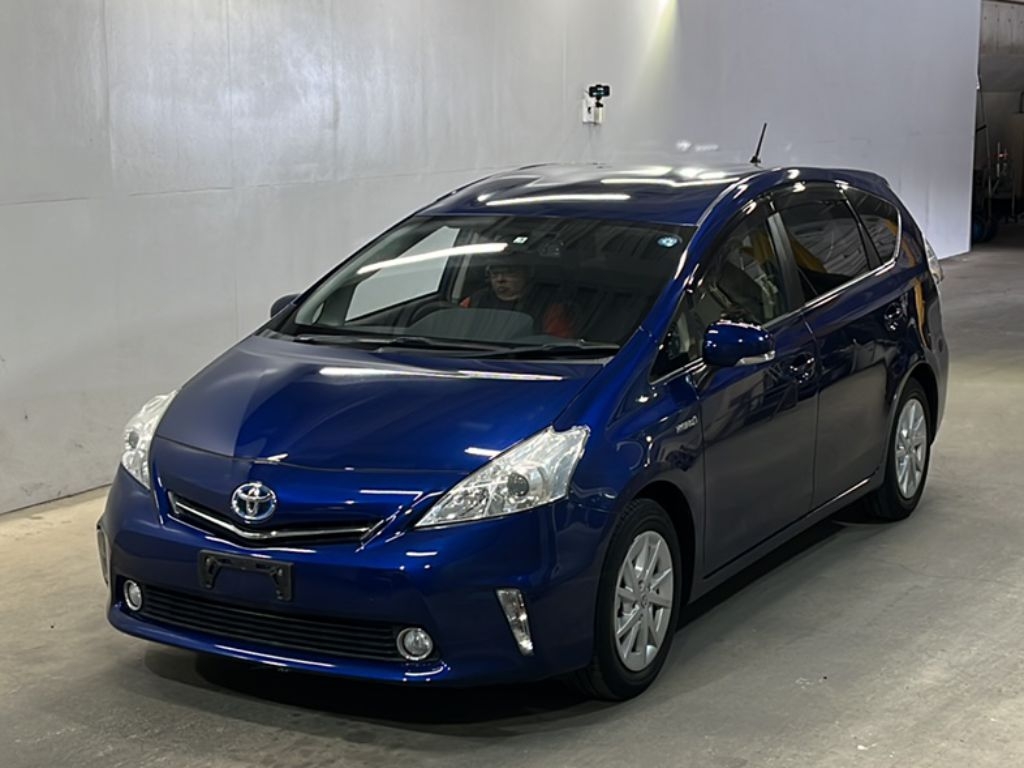 TOYOTA PRIUS ALPHA S 2013 года с аукциона KCAA Fukuoka - лот №7024 |  Токидоки