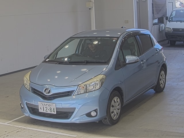 Toyota Vitz 2012