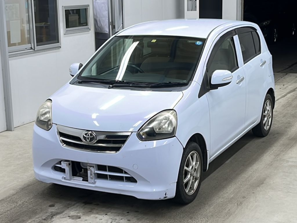 Toyota Pixis Epoch 2012