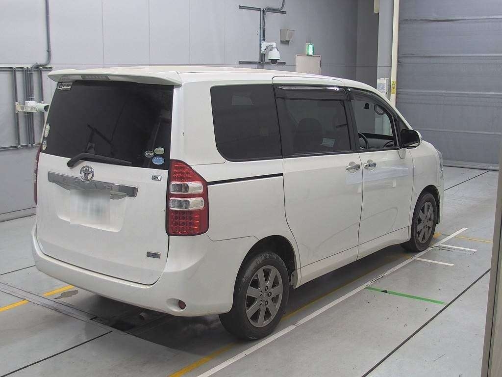 TOYOTA NOAH X SMART EDITION 4WD 2012 года с аукциона CAA Chubu - лот №10203  | Токидоки