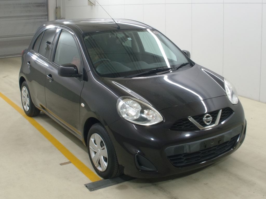 Nissan March 2012