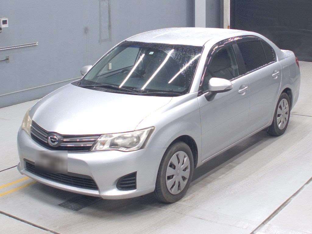 Toyota Corolla Axio 2012