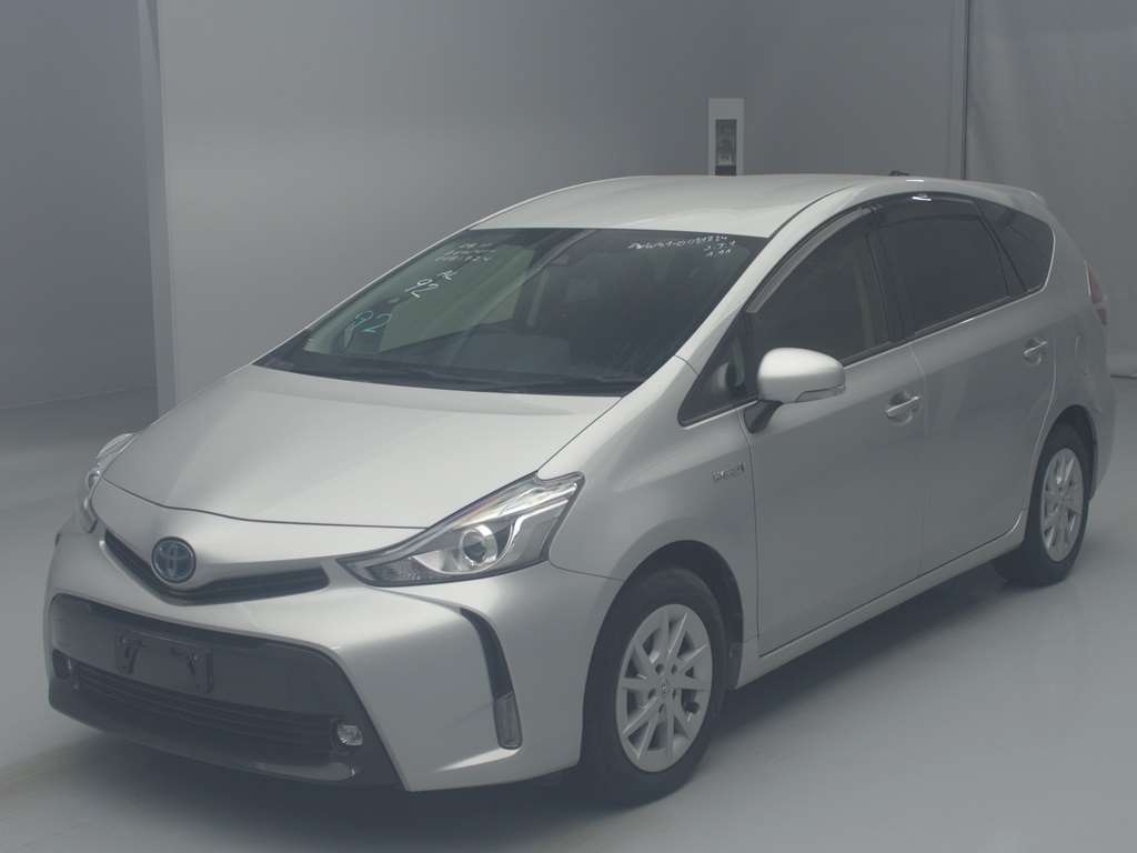 TOYOTA PRIUS ALPHA модель кузова: ZVW41W, коробка: IAT, год выпуска: 2019  пробег: 81000км, аукционная оценка: 4.5, объем двигателя: 1800куб. см.,  цвет: Серебристый, аукцион: TAA Chubu, номер лота: №70005, Купить авто с аукциона  Японии