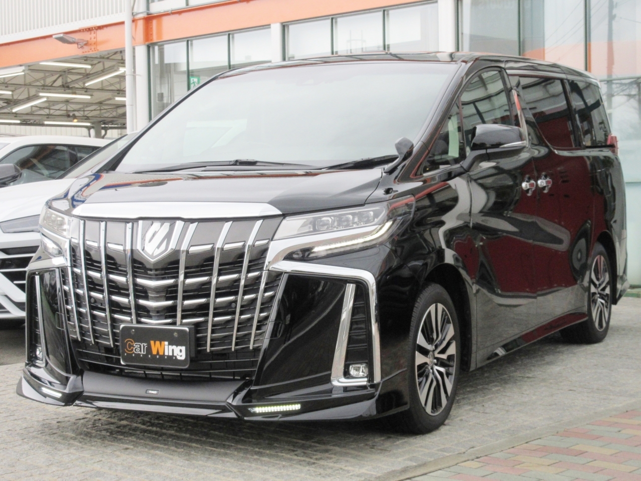 Toyota Alphard гибрид