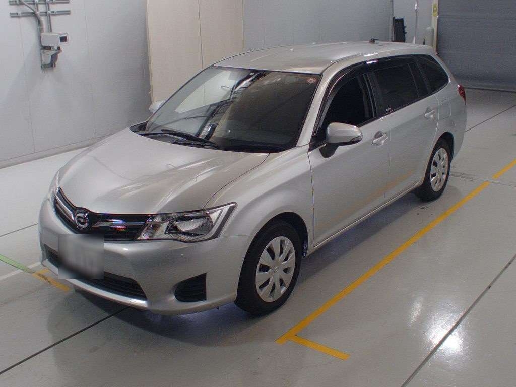 Toyota Corolla Axio 2013