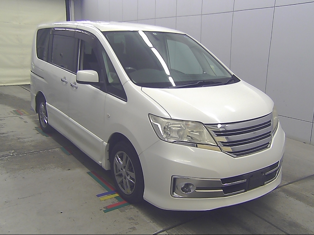 Nissan Serena Rider