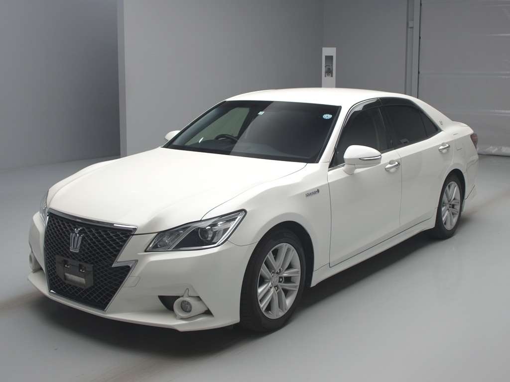 toyota crown 2013