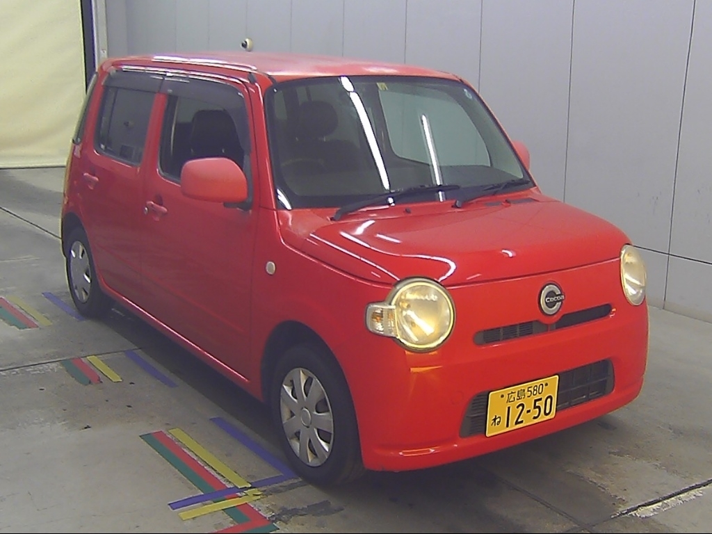 Daihatsu Mira 2022