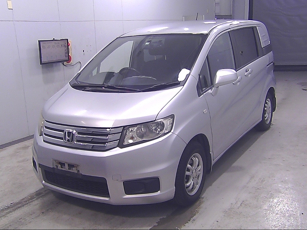 Honda freed spike gb3