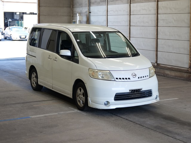 Nissan Serena 2005