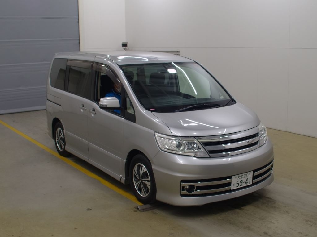 Nissan Serena Rider