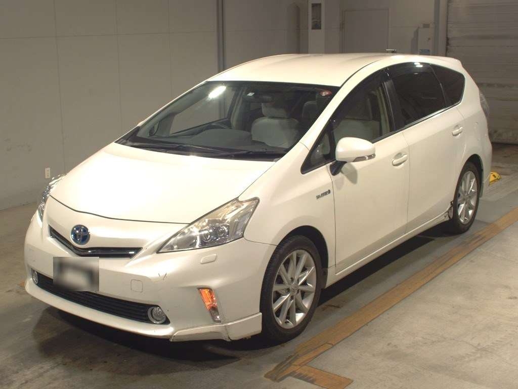 Купить Toyota Prius Alpha с аукциона Японии | Цены на авто в Токидоки