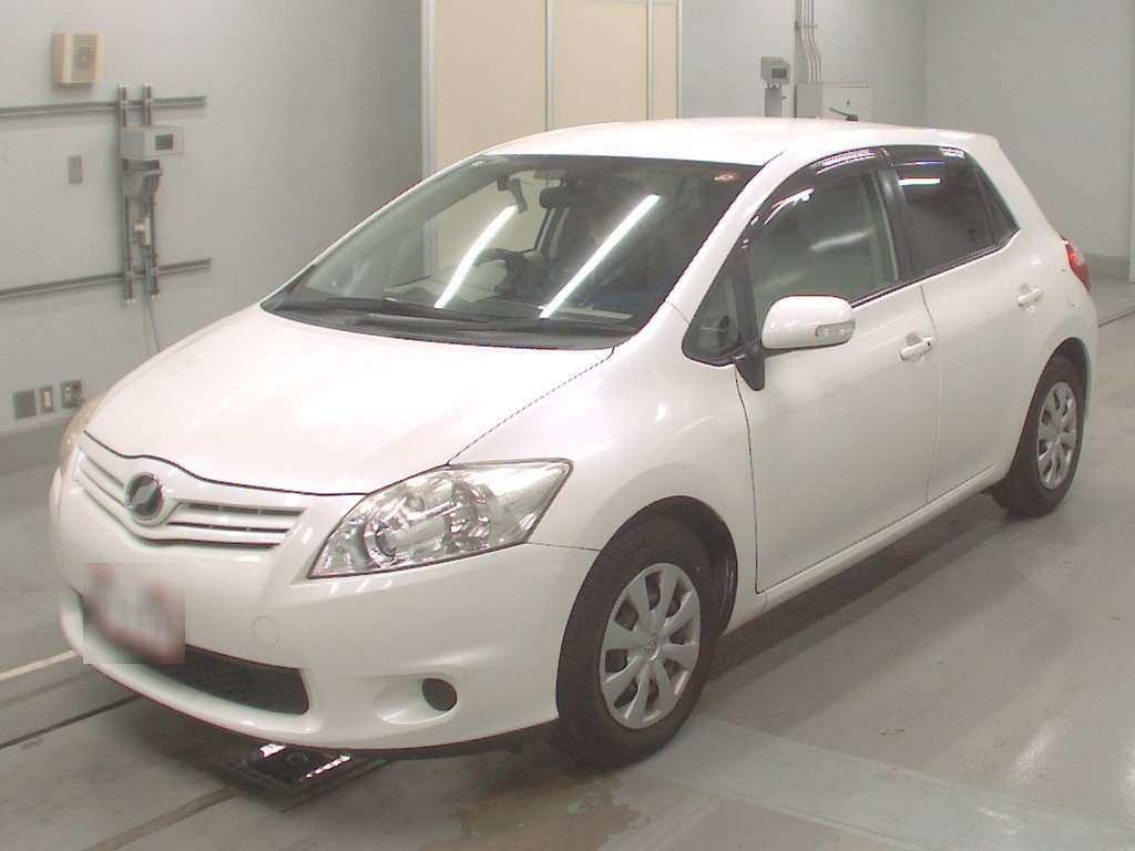 Toyota Auris 2010 универсал