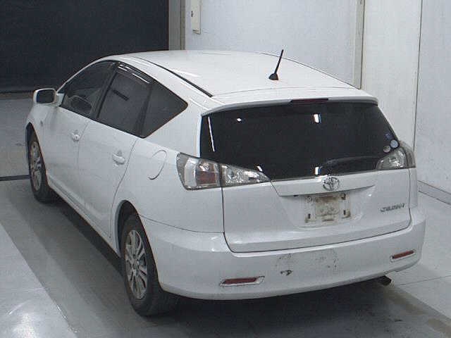 Toyota Caldina 2005