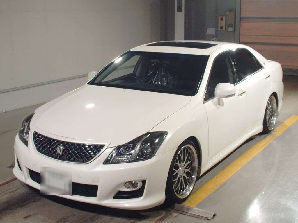 Toyota Crown 2012