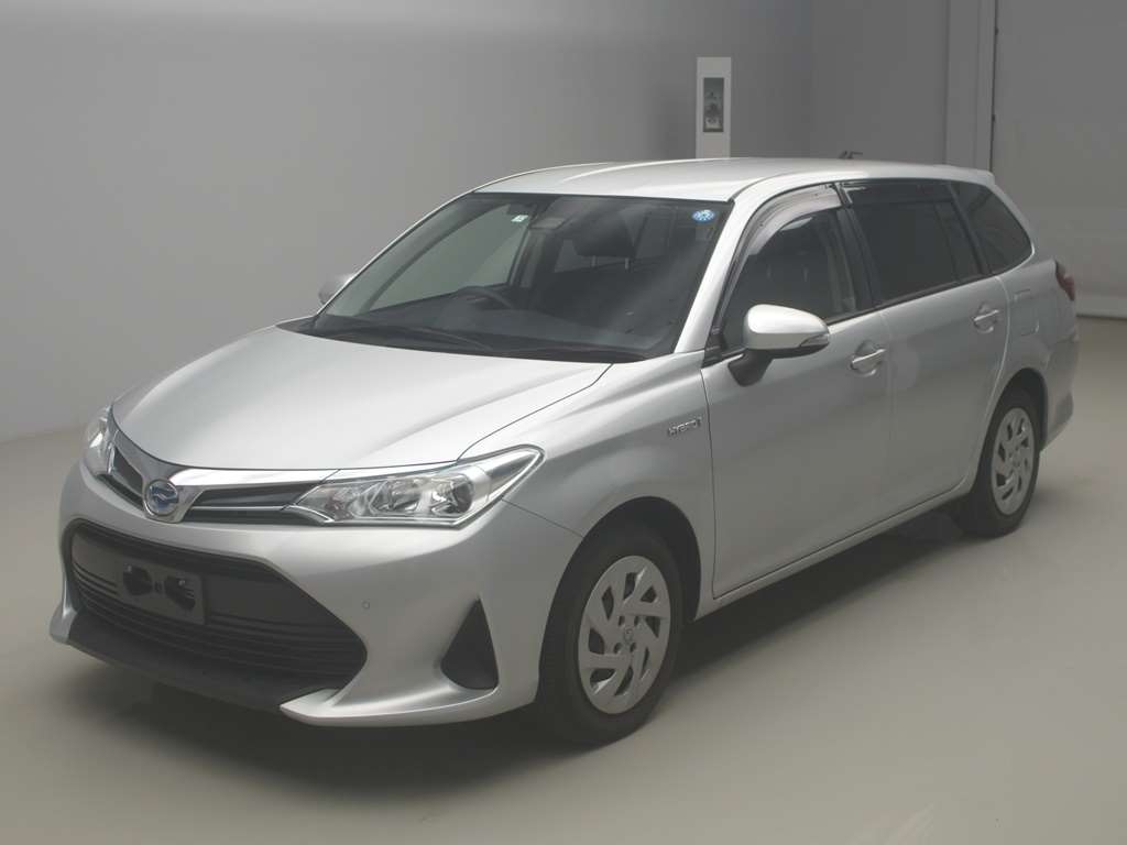 Toyota Axio 2015