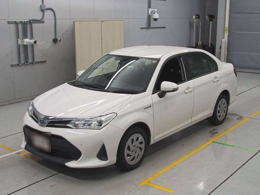 TOYOTA COROLLA AXIO модель кузова: NKE165, коробка: FAT, год выпуска: 2019  пробег: 59000км, аукционная оценка: 4.5, объем двигателя: 1500куб. см.,  цвет: Белый, аукцион: CAA Chubu, номер лота: №36008, Купить авто с аукциона  Японии